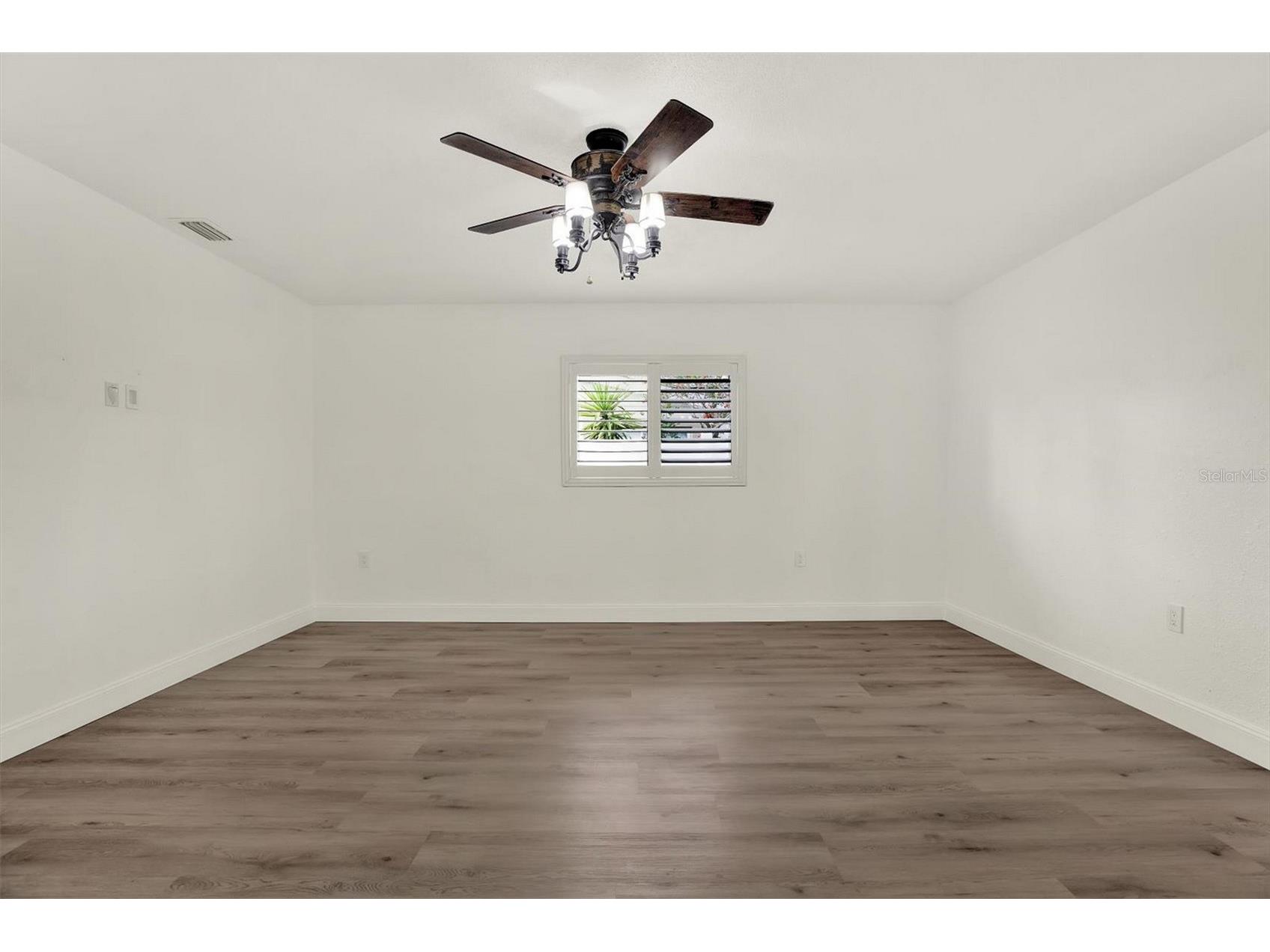 4510 NE Helena Street NE Saint Petersburg FL 33703 TB8487250 image21