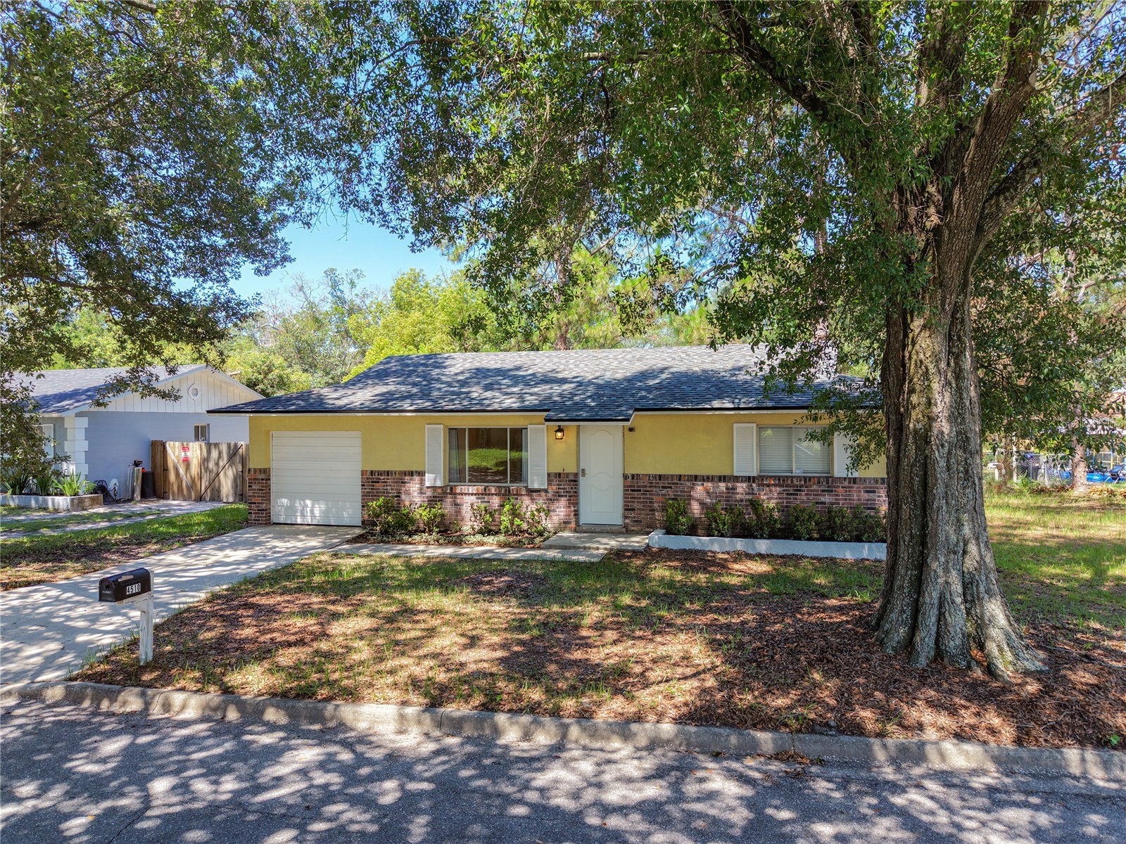 4510 Three Lakes Circle Orlando FL 32808 O6418916 image1