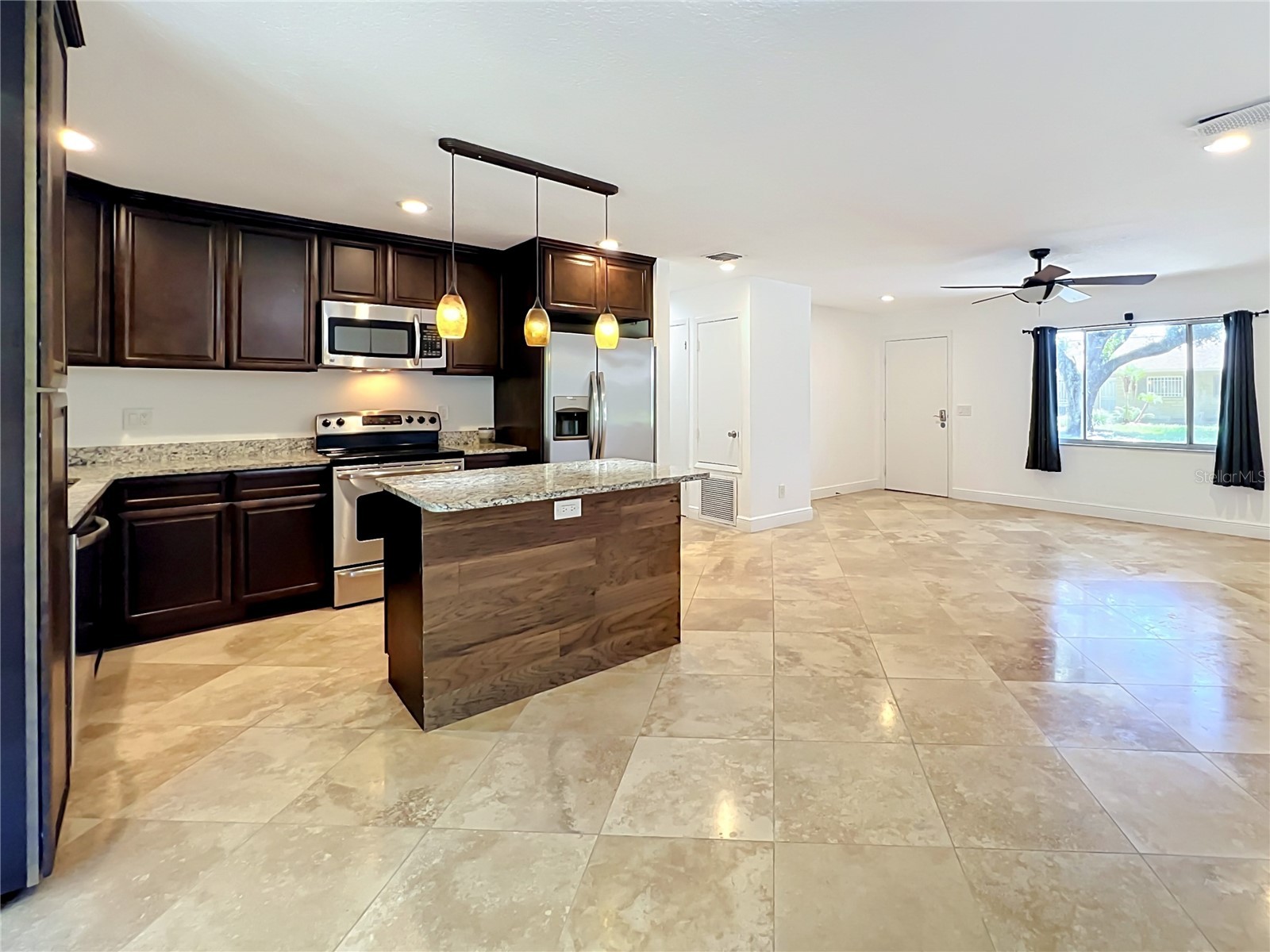 4510 Three Lakes Circle Orlando FL 32808 O6418916 image18