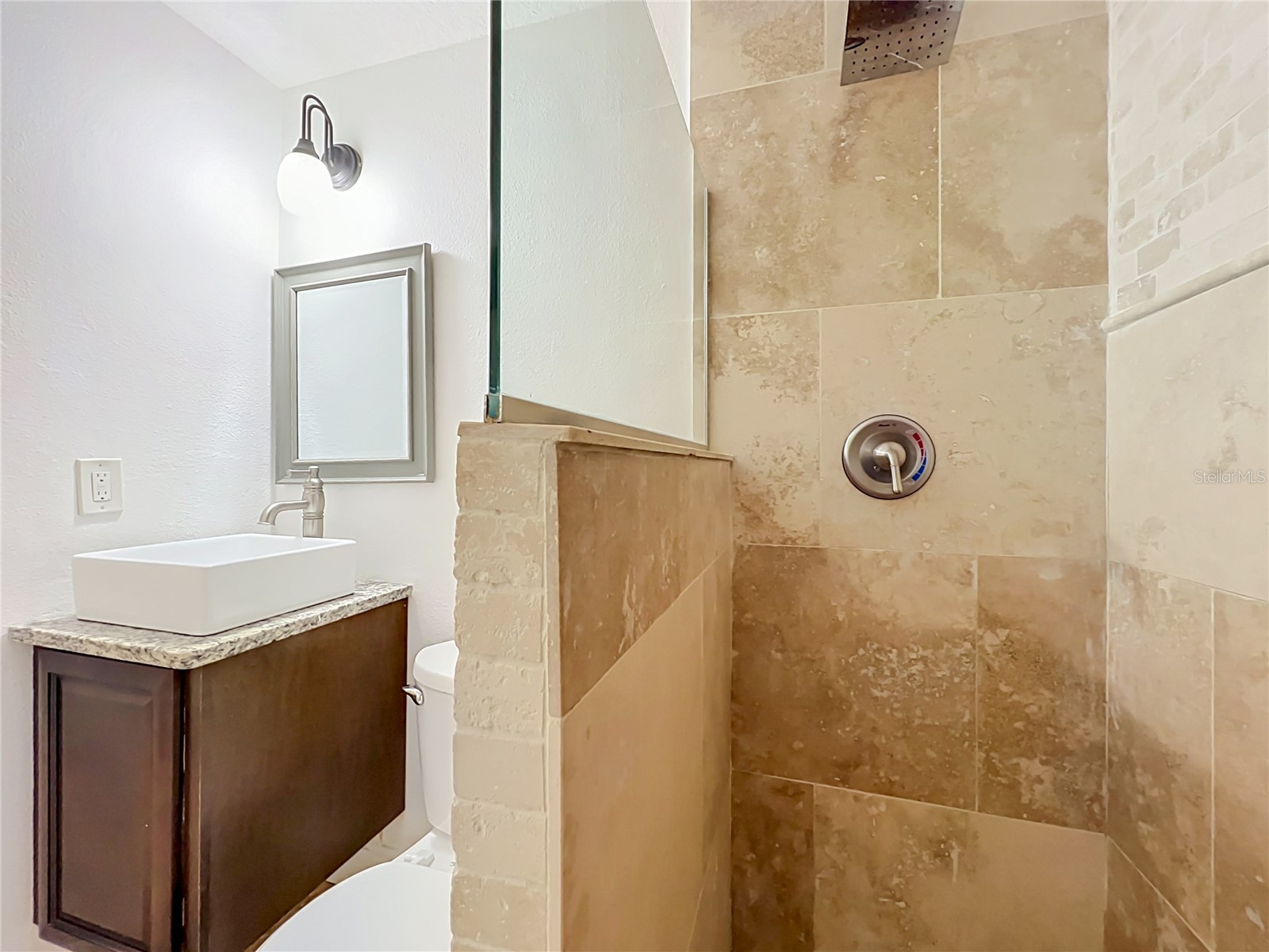 4510 Three Lakes Circle Orlando FL 32808 O6418916 image29