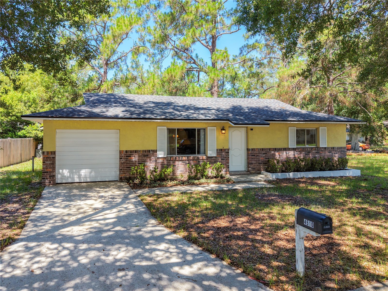 4510 Three Lakes Circle Orlando FL 32808 O6418916 image7