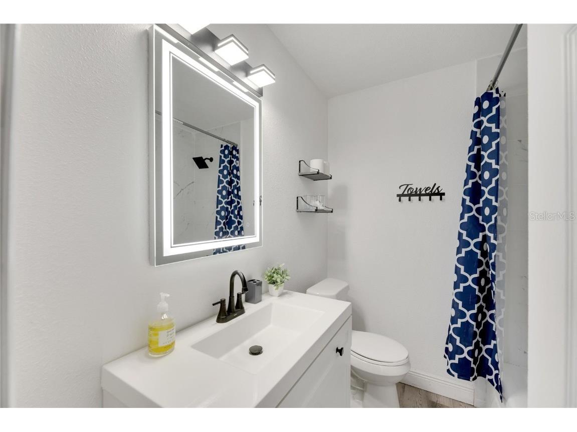 4511 & 4513 W Mcelroy Avenue Tampa FL 33611 TB8424783 image17