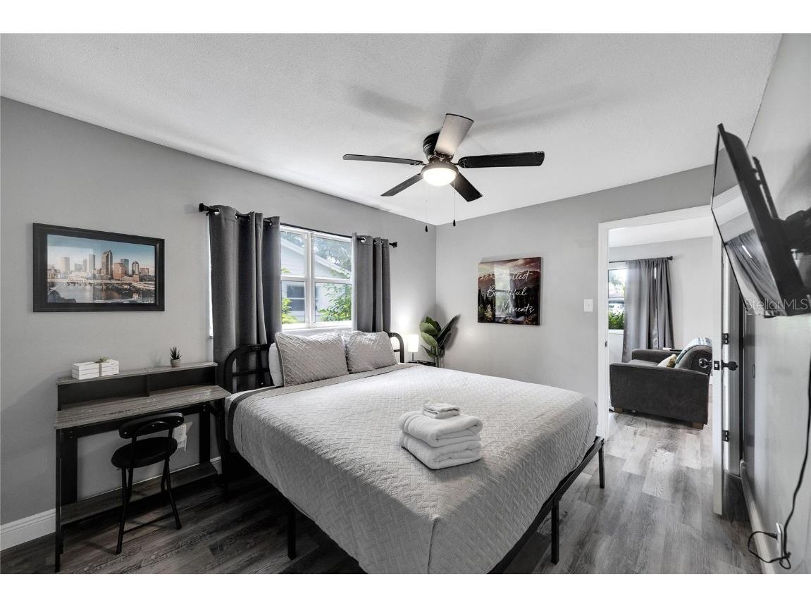 4511 & 4513 W Mcelroy Avenue Tampa FL 33611 TB8424783 image24