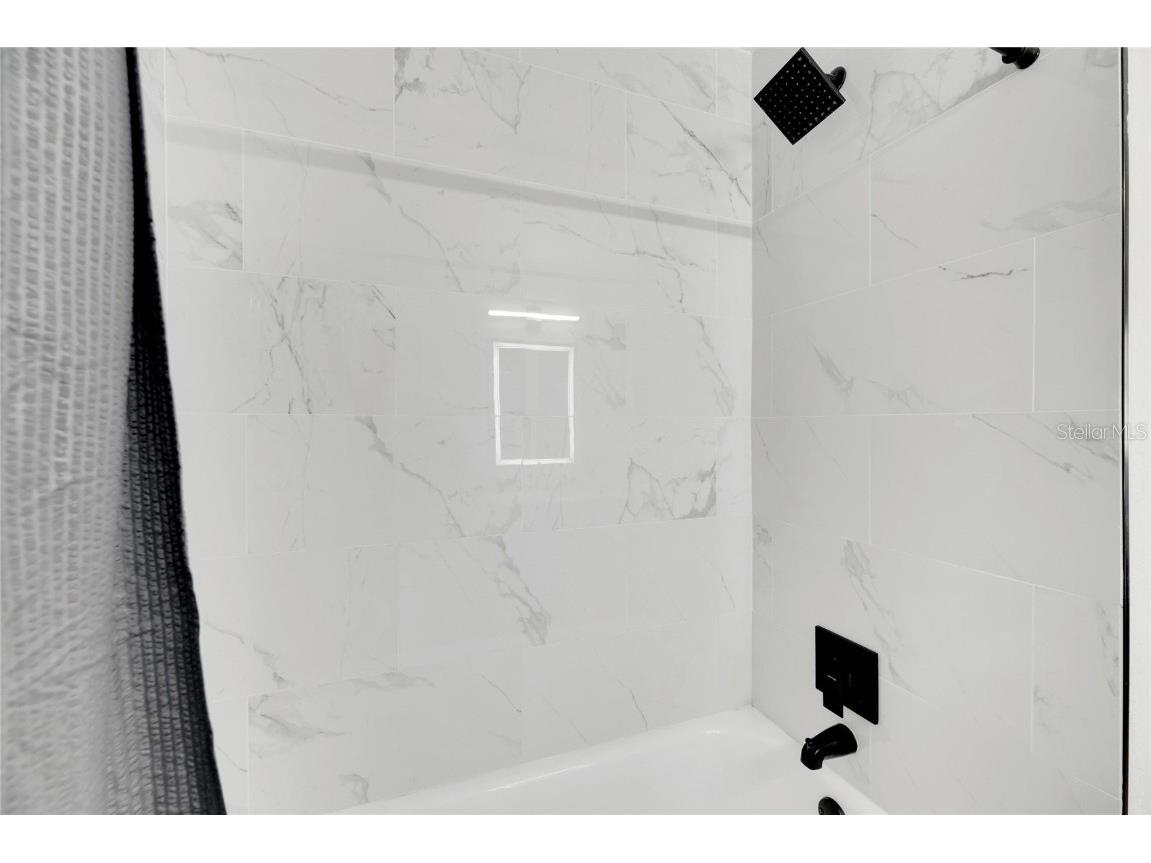 4511 & 4513 W Mcelroy Avenue Tampa FL 33611 TB8424783 image27