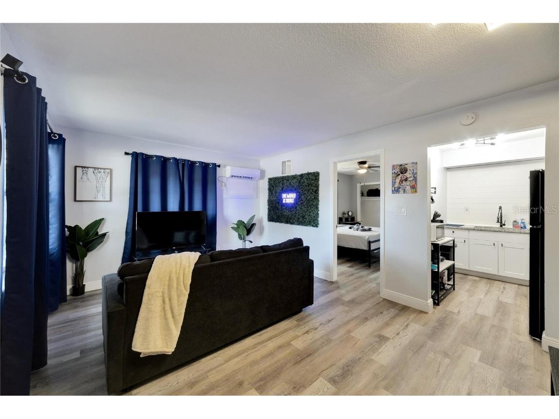 4511 & 4513 W Mcelroy Avenue Tampa FL 33611 TB8424783 image29