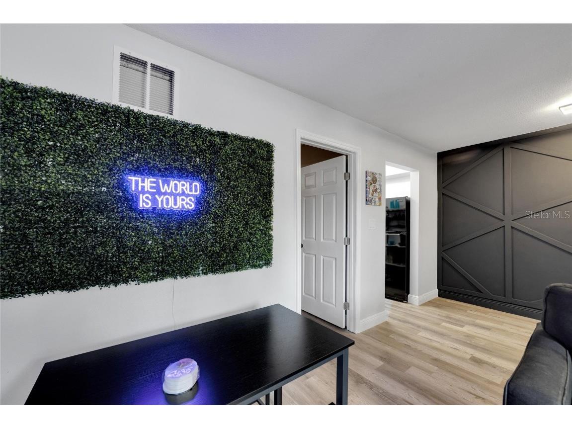 4511 & 4513 W Mcelroy Avenue Tampa FL 33611 TB8424783 image30