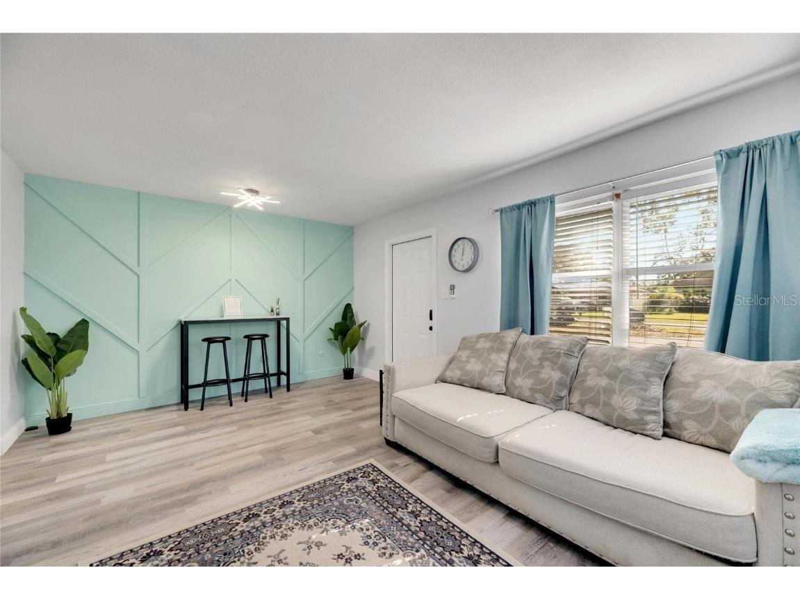 4511 & 4513 W Mcelroy Avenue Tampa FL 33611 TB8424783 image4