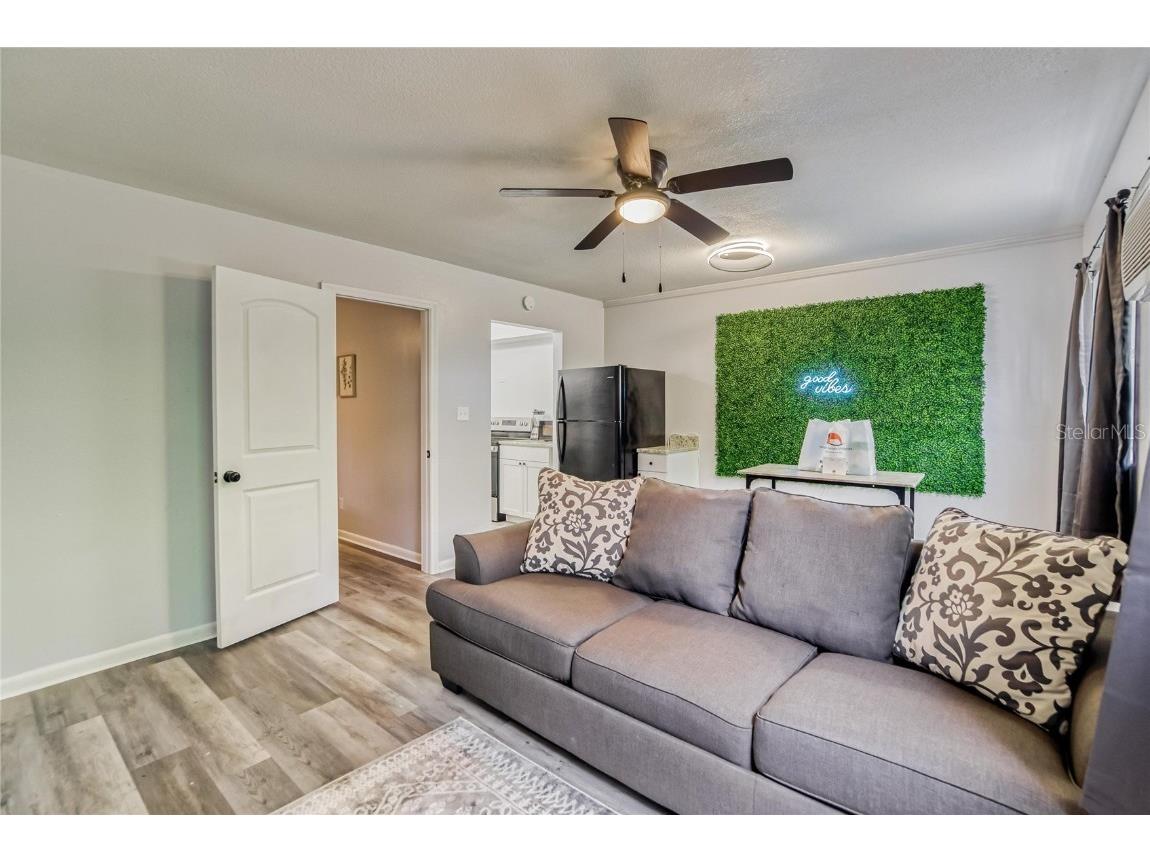 4511 & 4513 W Mcelroy Avenue Tampa FL 33611 TB8424783 image41