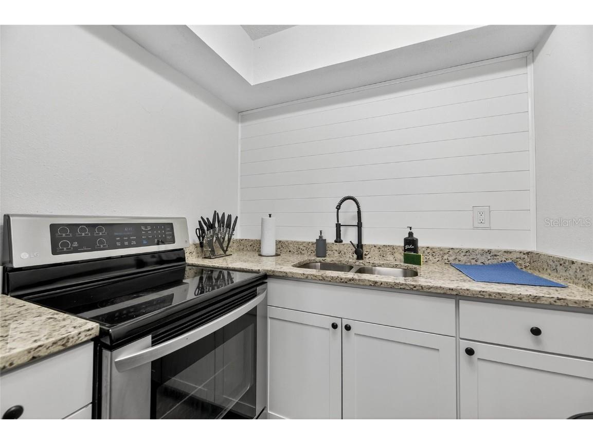 4511 & 4513 W Mcelroy Avenue Tampa FL 33611 TB8424783 image52