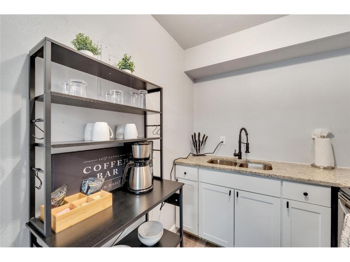 4511 & 4513 W Mcelroy Avenue Tampa FL 33611 TB8424783 image59