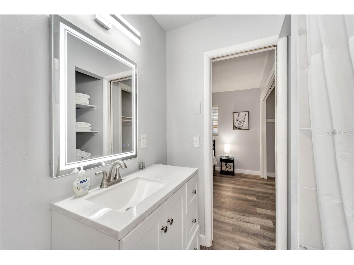 4511 & 4513 W Mcelroy Avenue Tampa FL 33611 TB8424783 image66