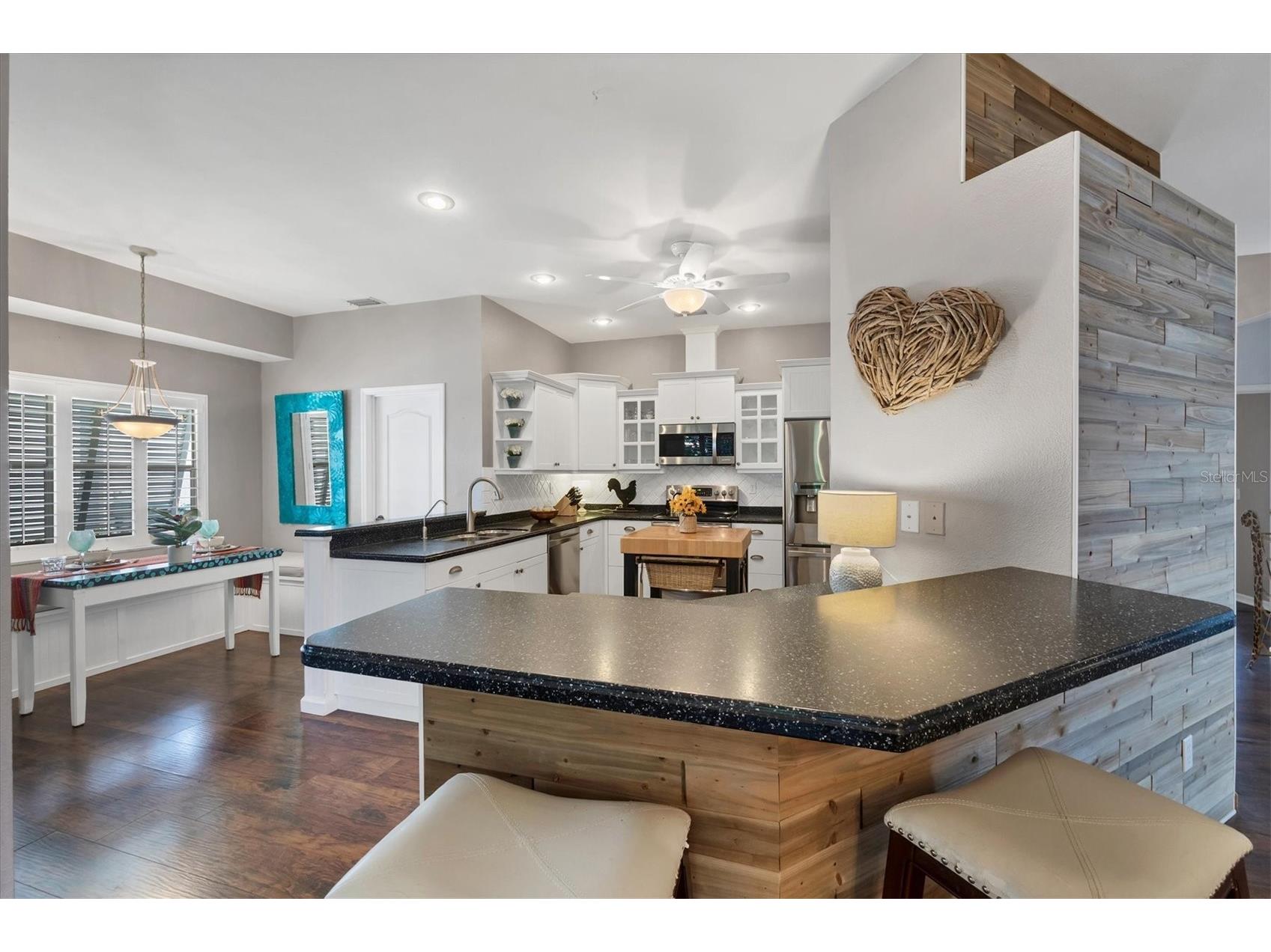 4511 Del Sol Boulevard S Sarasota FL 34243 A4679694 image13