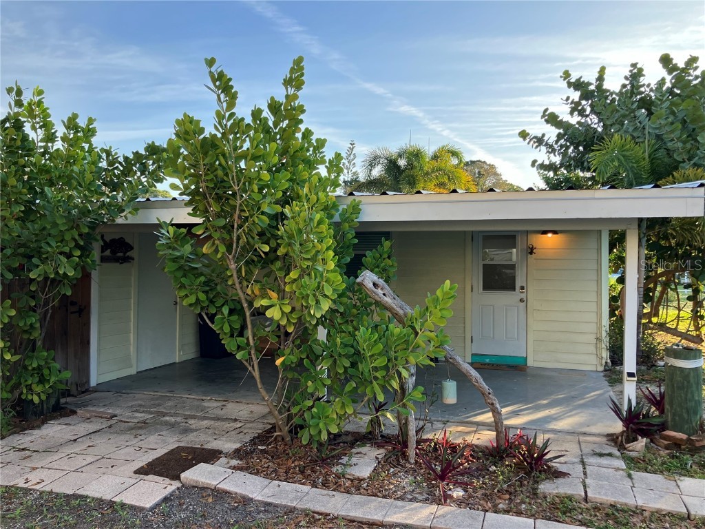 4511 Hale Street Sarasota FL 34233 A4594746 image1