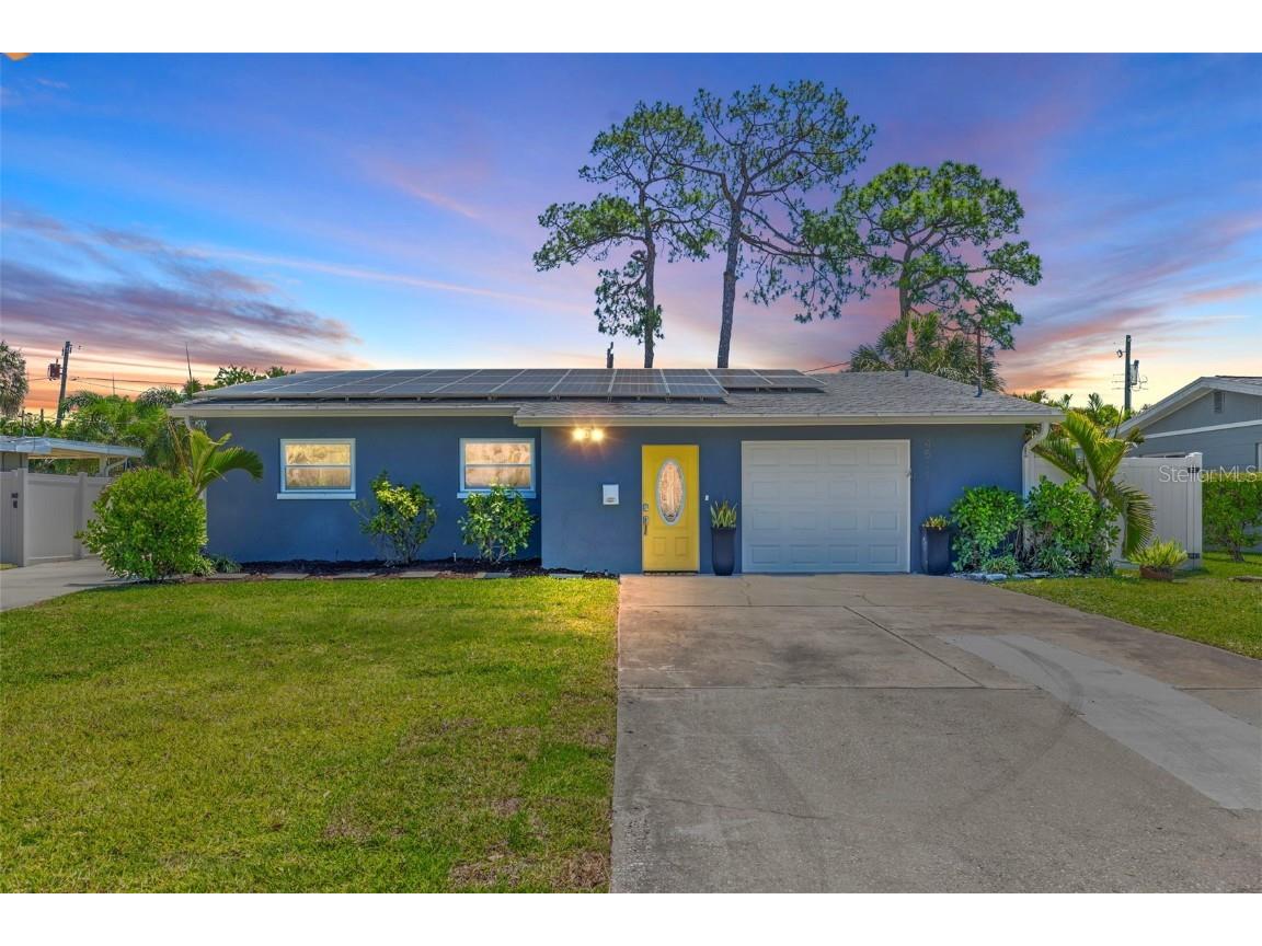 4511 Huntington Street NE Saint Petersburg FL 33703 U8238949 image1