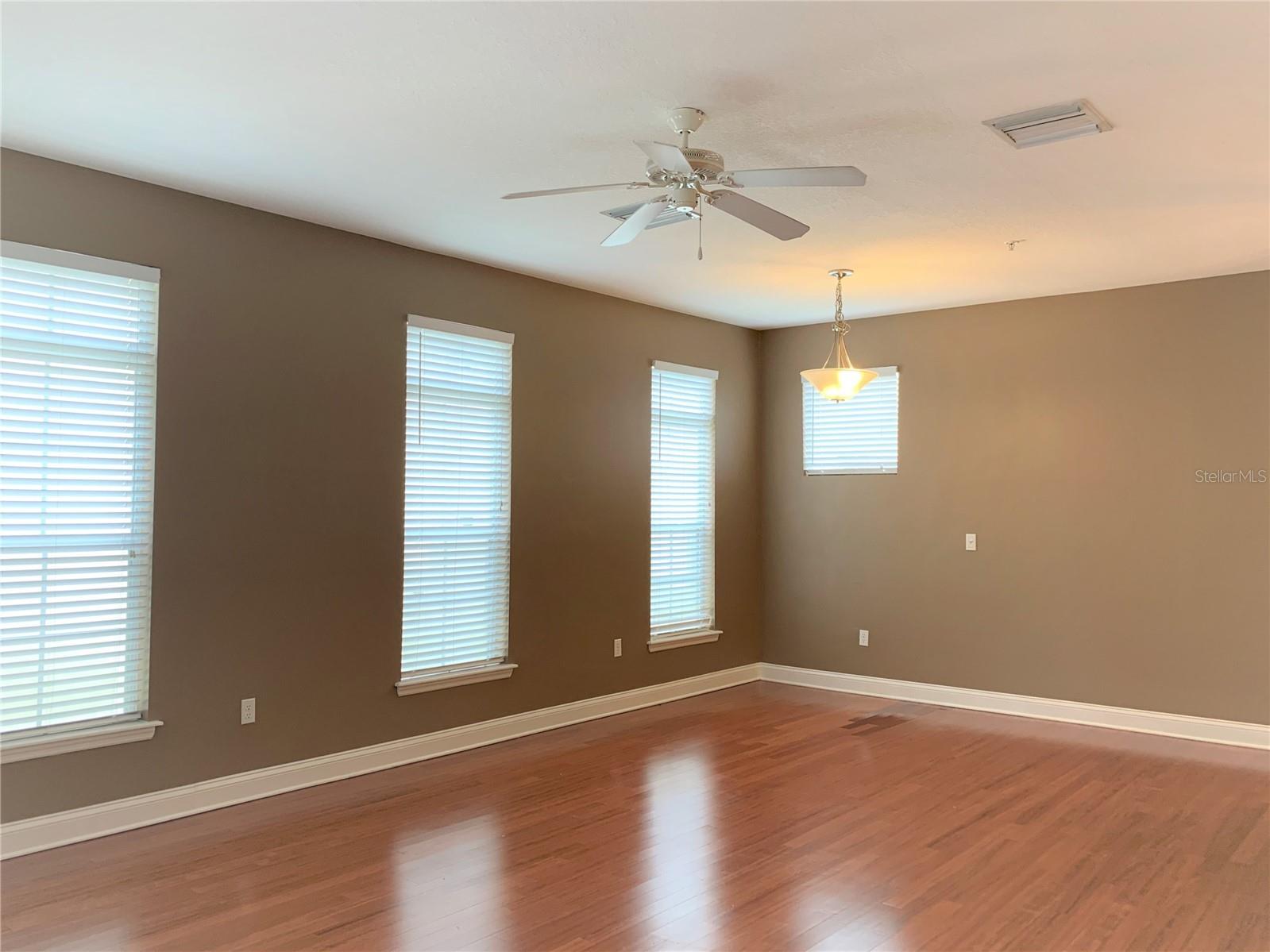 4511 Legacy Park Drive Tampa FL 33611 TB8424253 image6