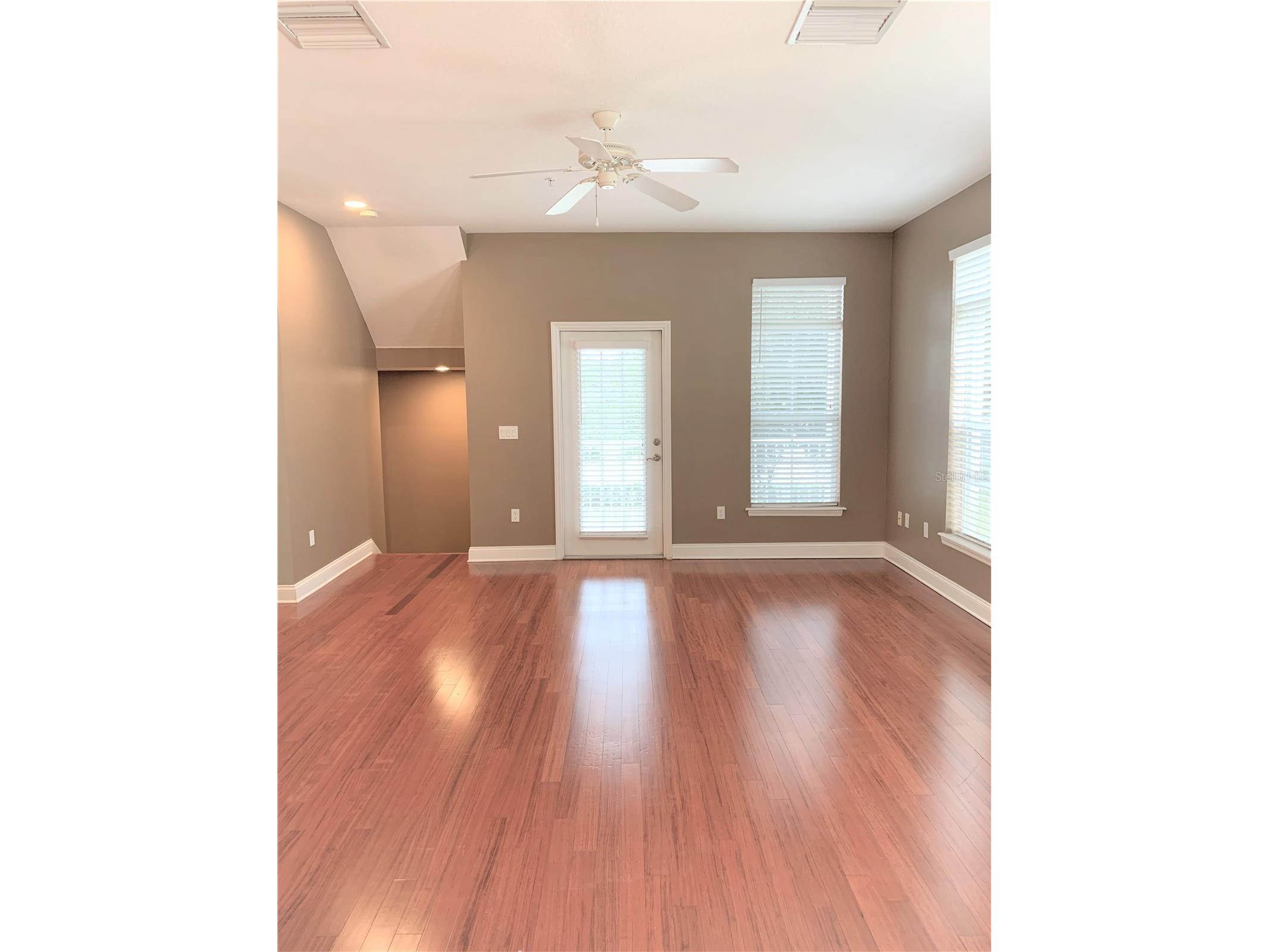 4511 Legacy Park Drive Tampa FL 33611 TB8424253 image7