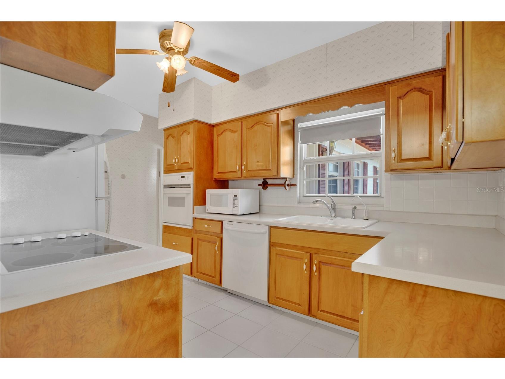 4511 Leslyn Court Orlando FL 32806 O6402305 image8