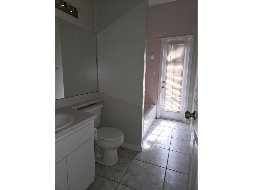 4511 Oak River Circle Valrico FL 33596 TB8422974 image11