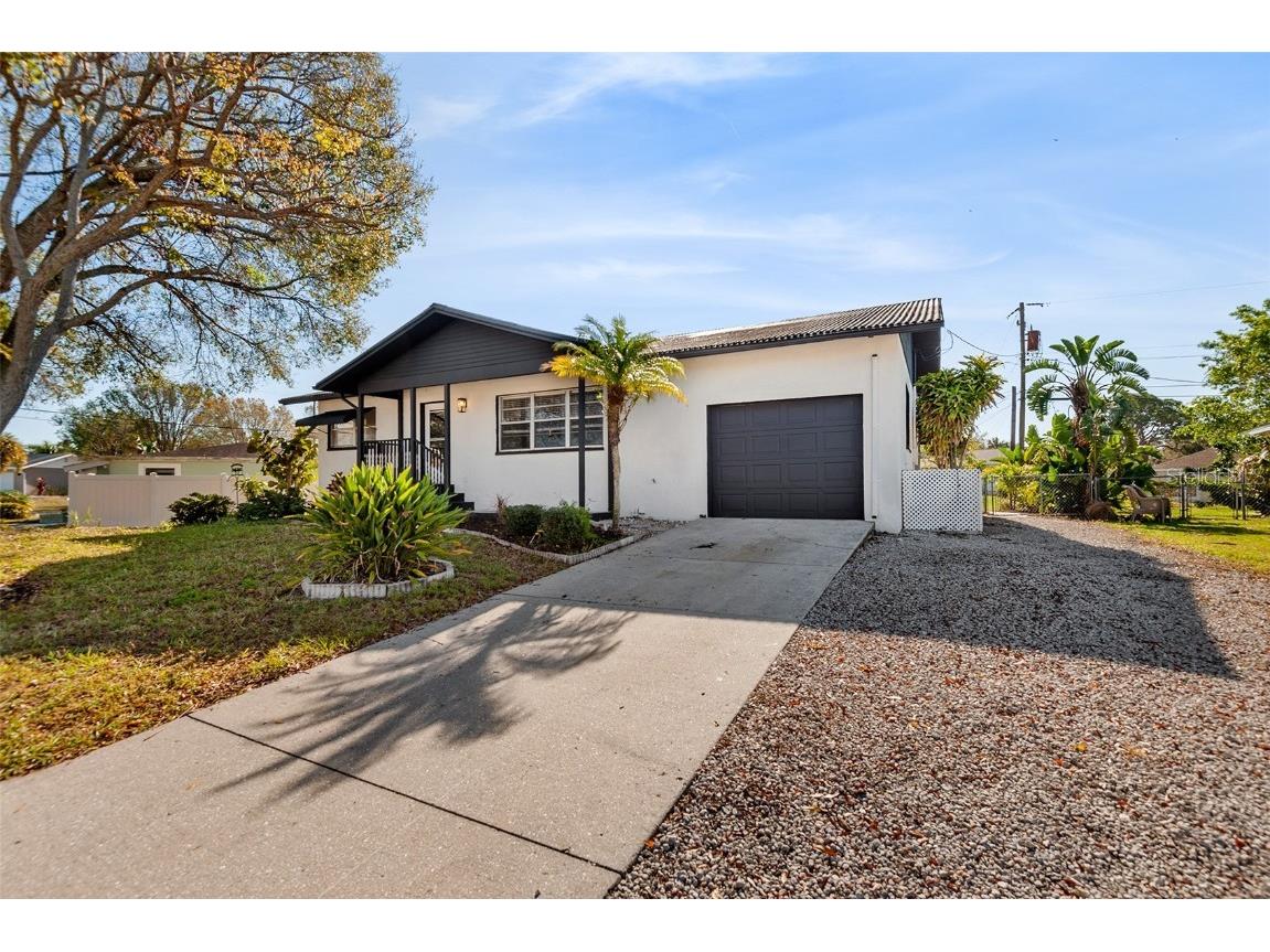 4512 3rd Avenue E Bradenton FL 34208 U8190718 image1