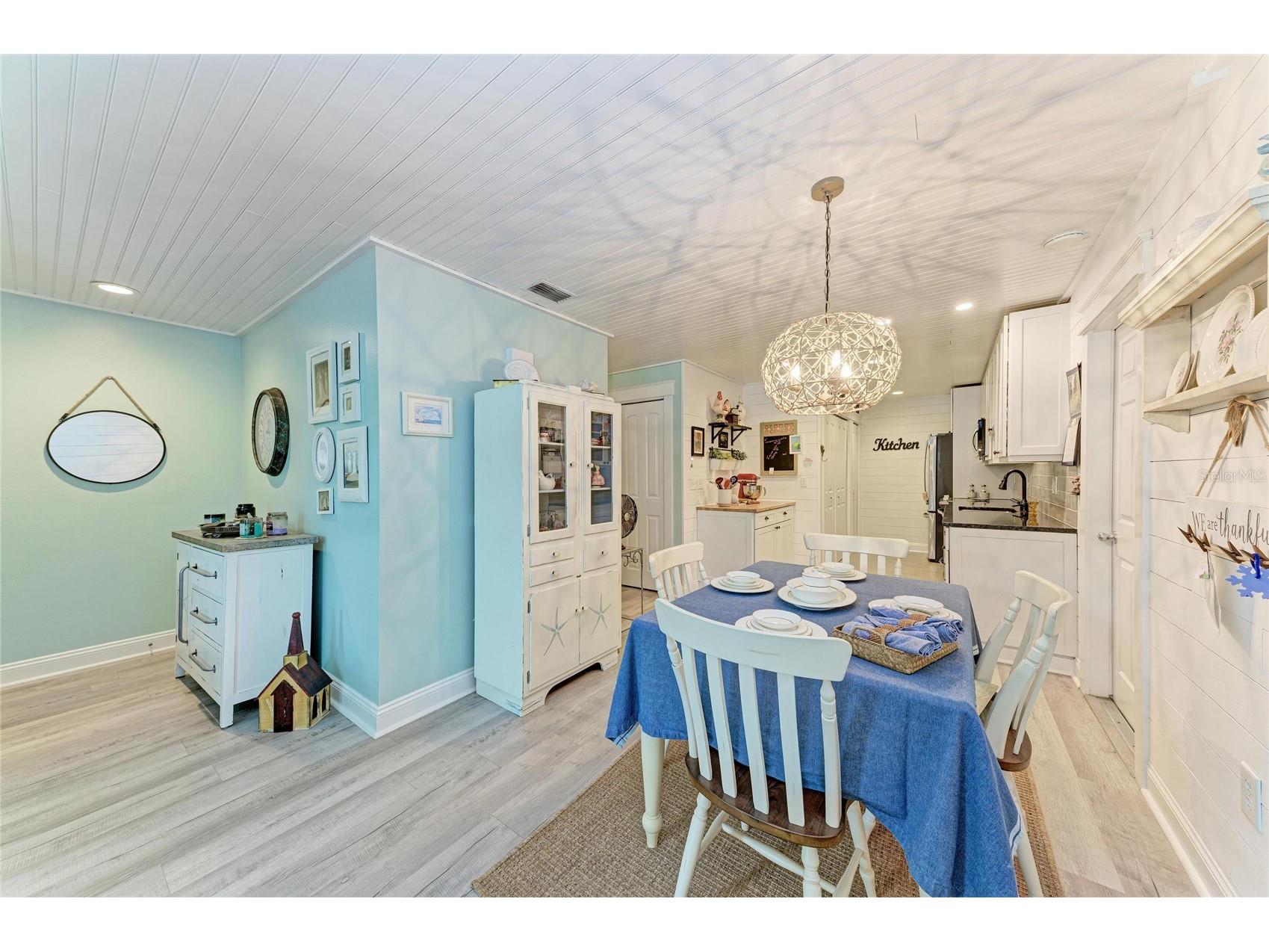 4512 Citation Lane #D Sarasota FL 34233 A4695963 image14