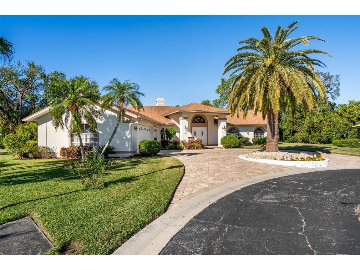 4512 Spring Flower Court Sarasota FL 34233 A4635079 image1