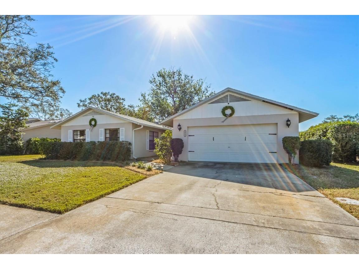 4513 33rd Avenue W Bradenton FL 34209 A4629593 image1