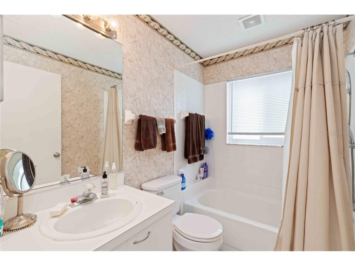 4513 Dover Street Circle E Bradenton FL 34203 C7518780 image16