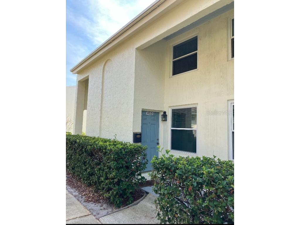 4513 La Carmen Court Tampa FL 33611 U8192573 image1