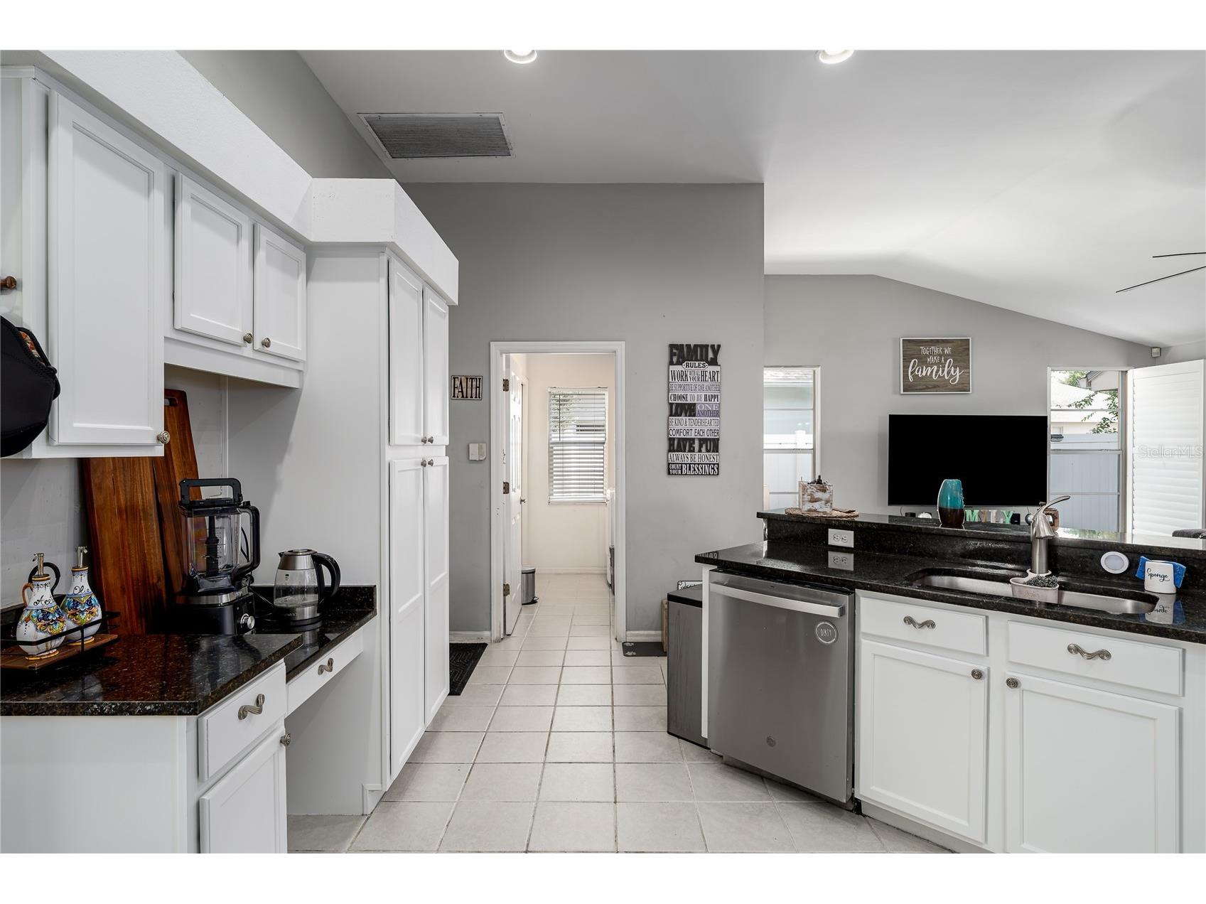 4513 Peridia Boulevard E Bradenton FL 34203 A4694181 image16
