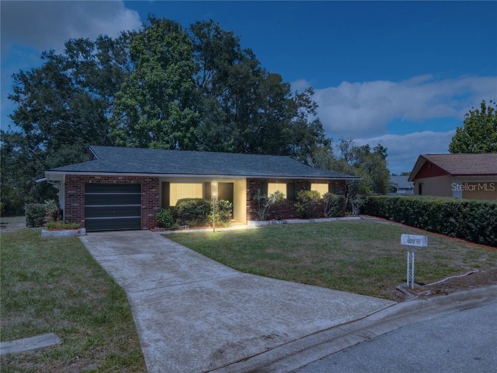 4513 Three Lakes Circle Orlando FL 32808 O6112255 image1