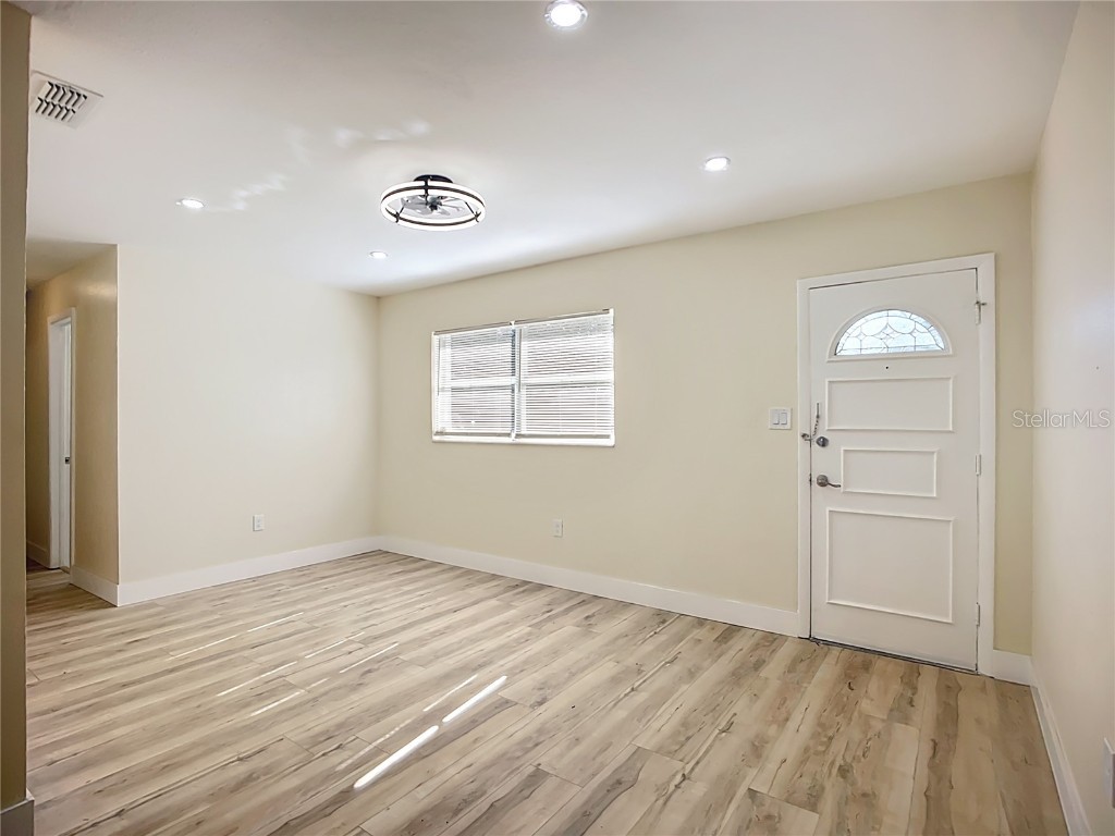 4513 W Gray Street Tampa FL 33609 TB8448865 image11