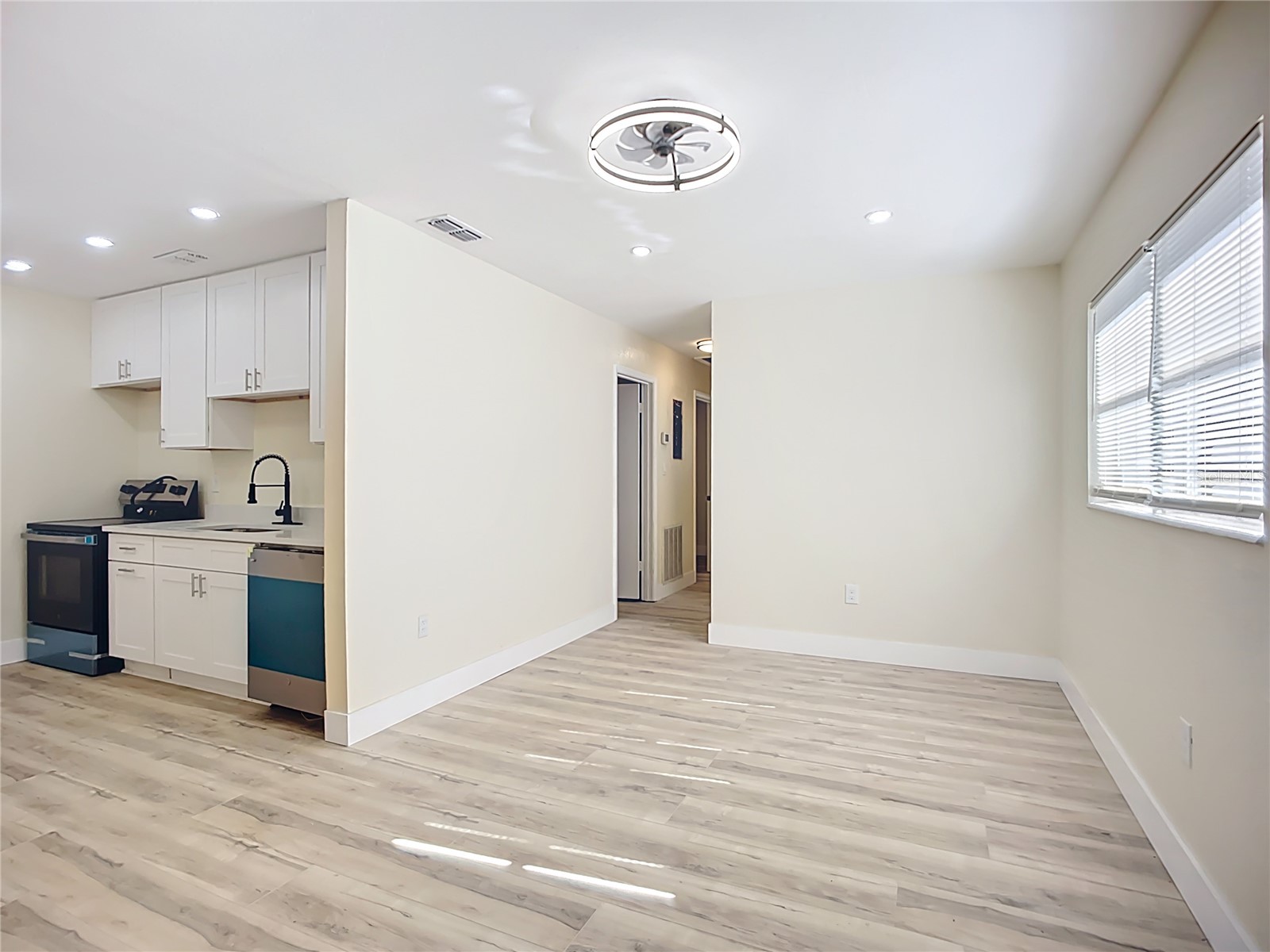 4513 W Gray Street Tampa FL 33609 TB8509519 image27