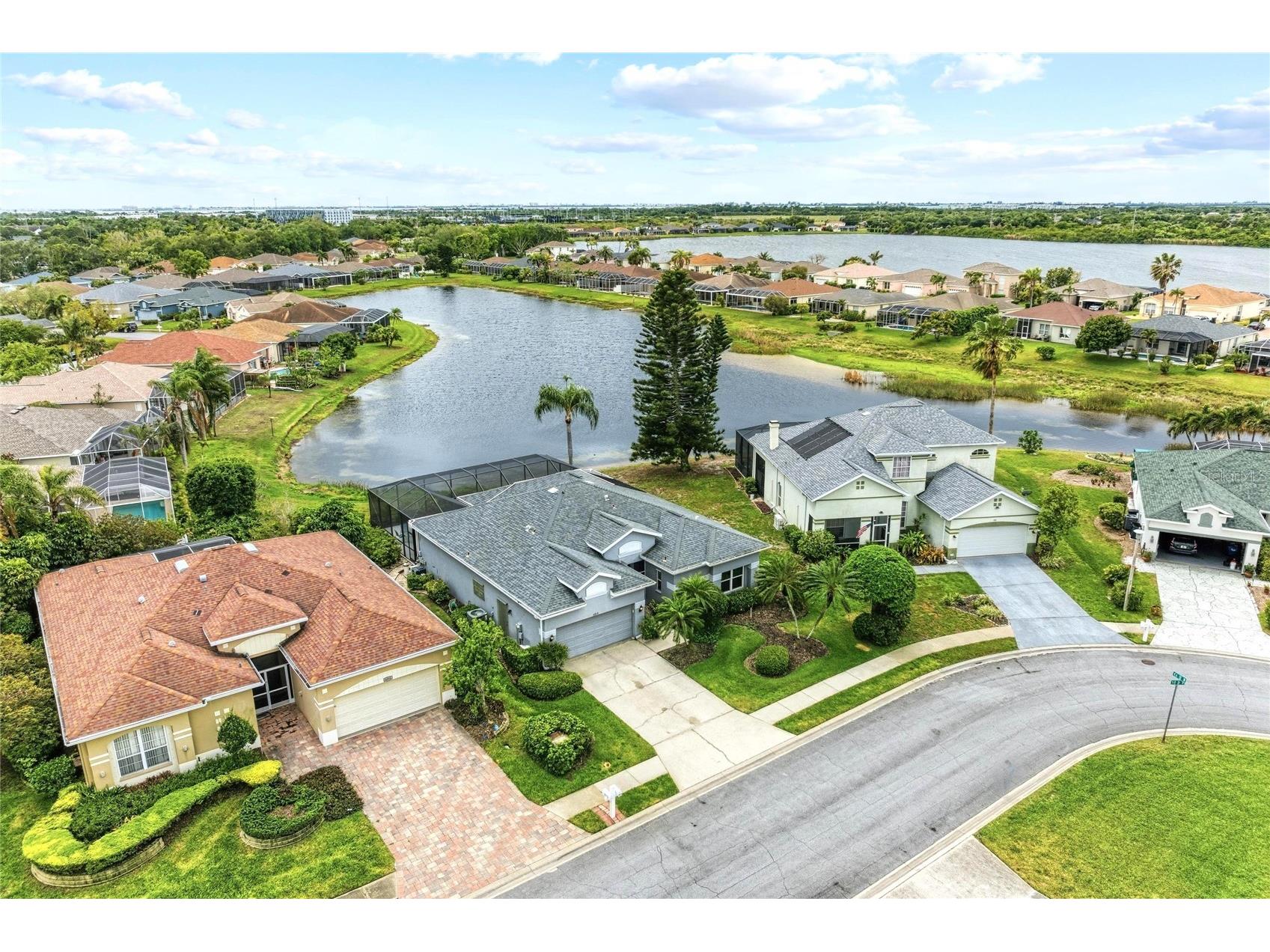 4514 50th Drive W Bradenton FL 34210 A4689545 image1