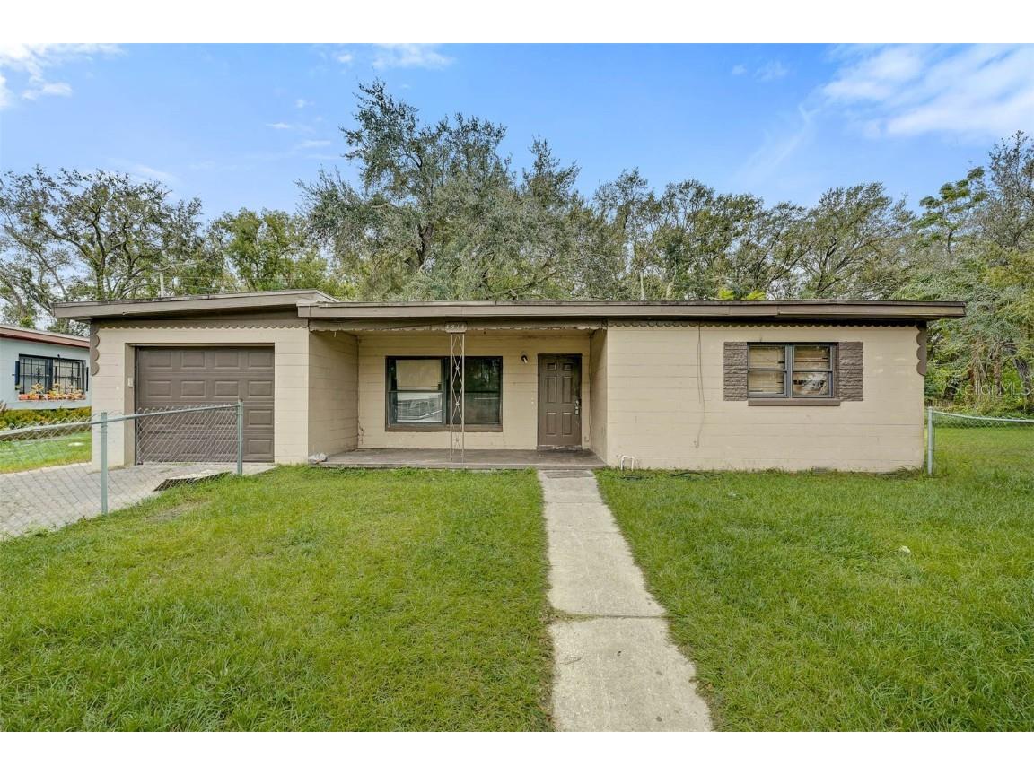 4514 Arch Street Orlando FL 32808 O6255931 image1