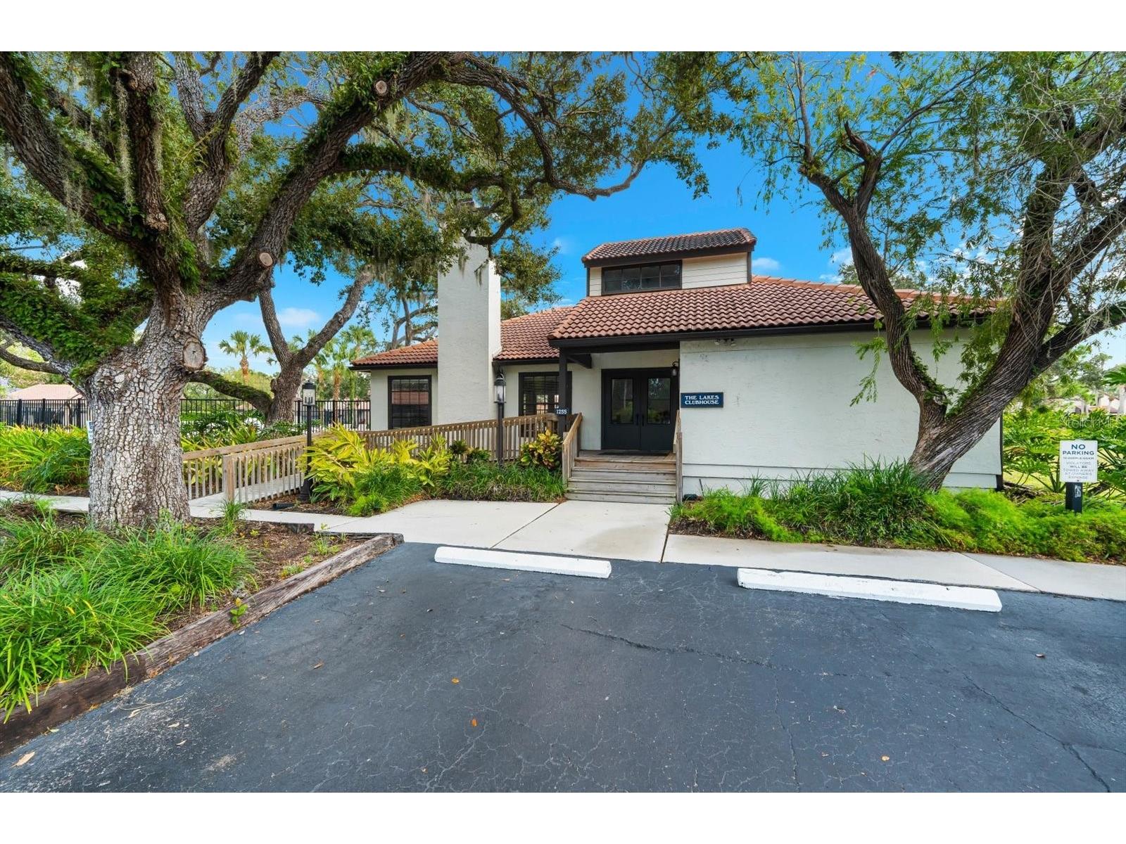 4514 Trails Drive Sarasota FL 34232 A4676981 image42