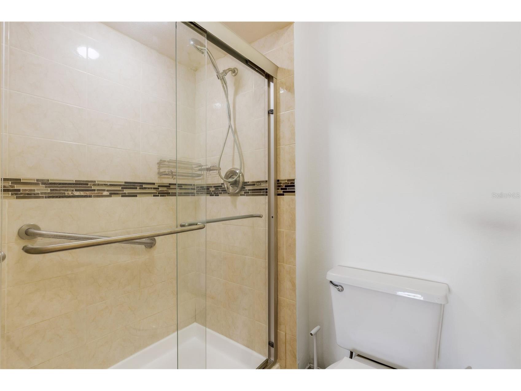 4514 Weybridge #54 Sarasota FL 34235 A4680970 image25