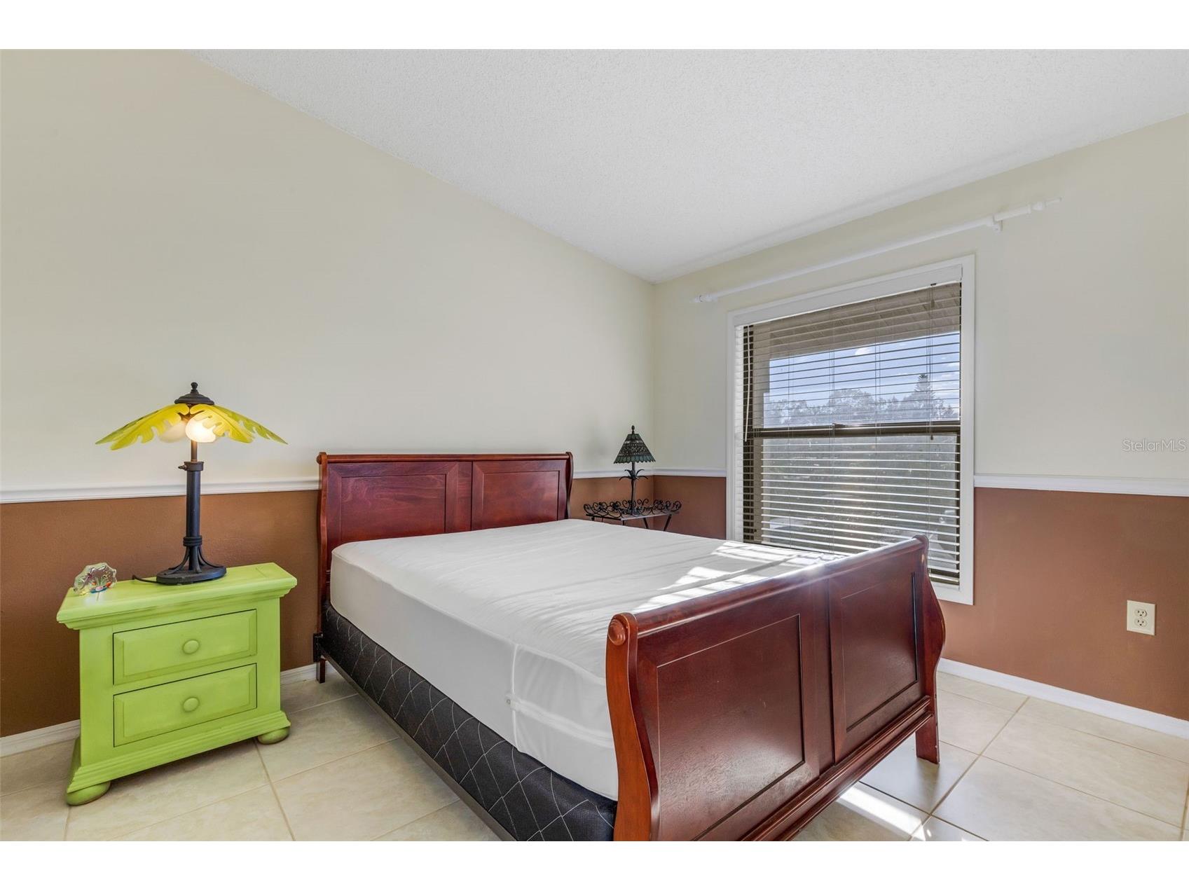 4514 Weybridge #54 Sarasota FL 34235 A4680970 image27