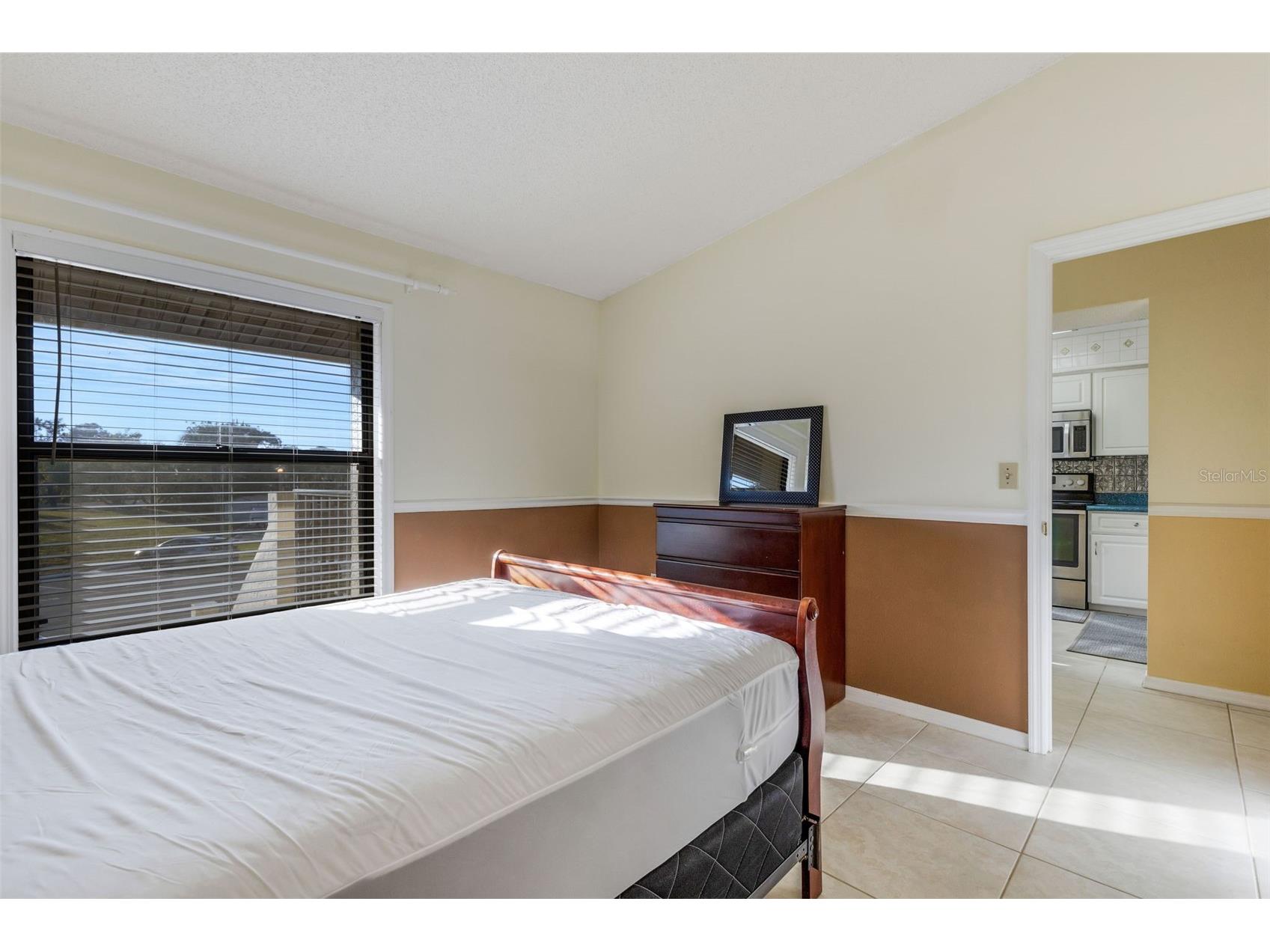 4514 Weybridge #54 Sarasota FL 34235 A4680970 image30