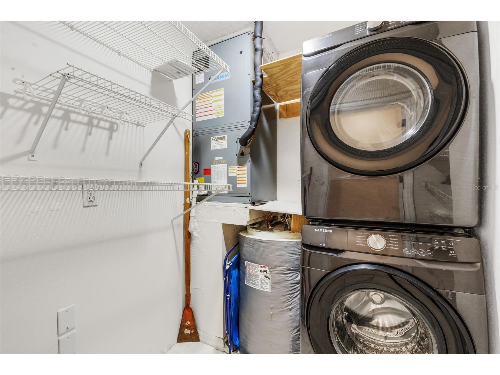 4514 Weybridge #54 Sarasota FL 34235 A4680970 image32