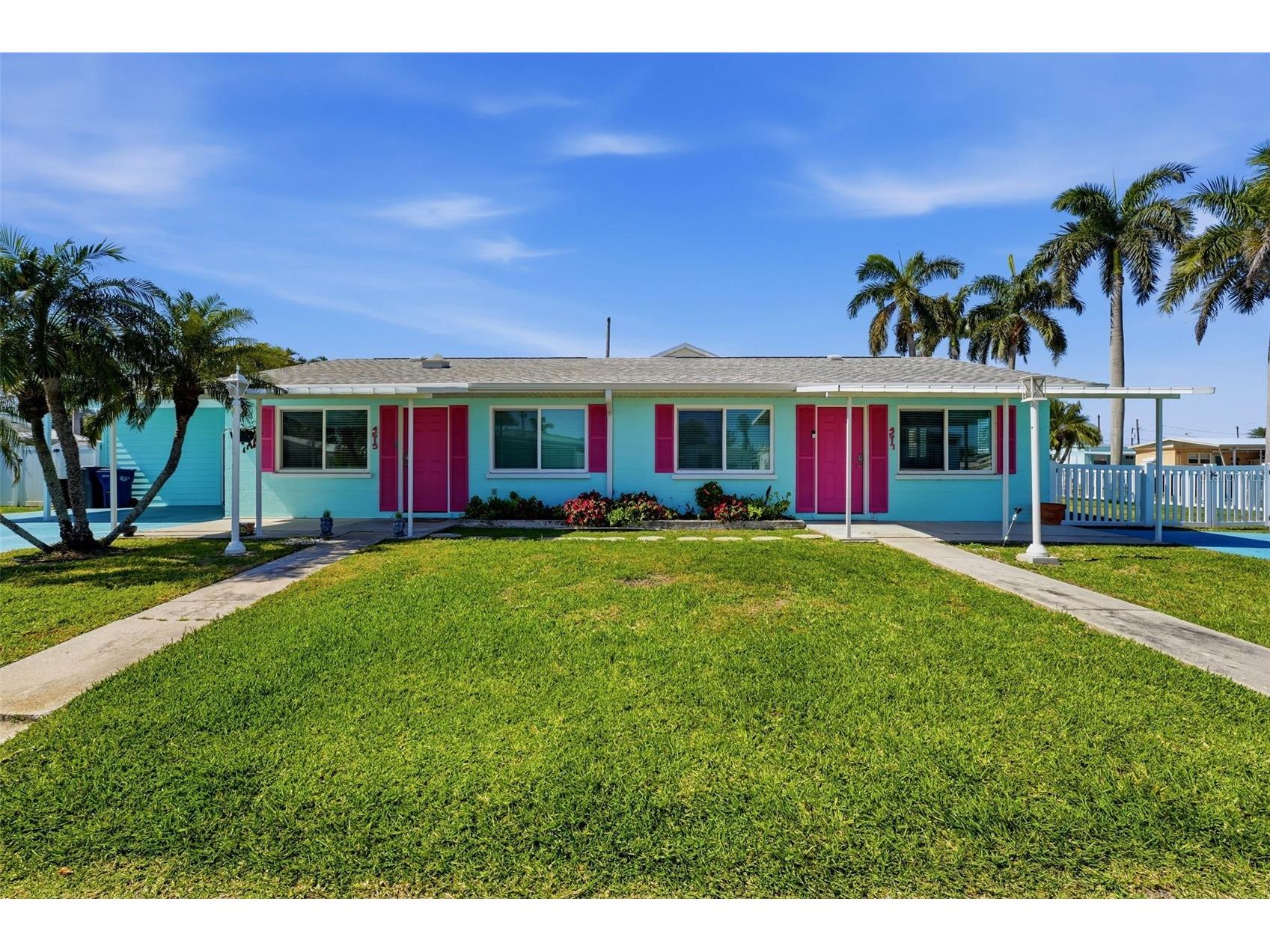 4515-4517 103rd Street Court W Bradenton FL 34210 A4689952 image1