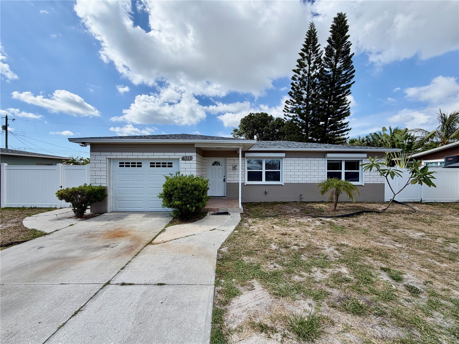 4515 54th Avenue N Saint Petersburg FL 33714 TB8527337 image1