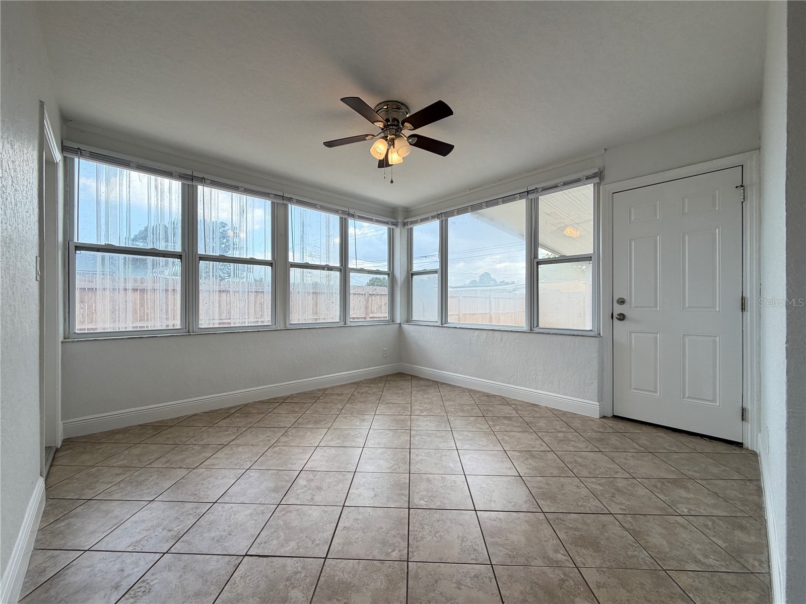 4515 54th Avenue N Saint Petersburg FL 33714 TB8527337 image18
