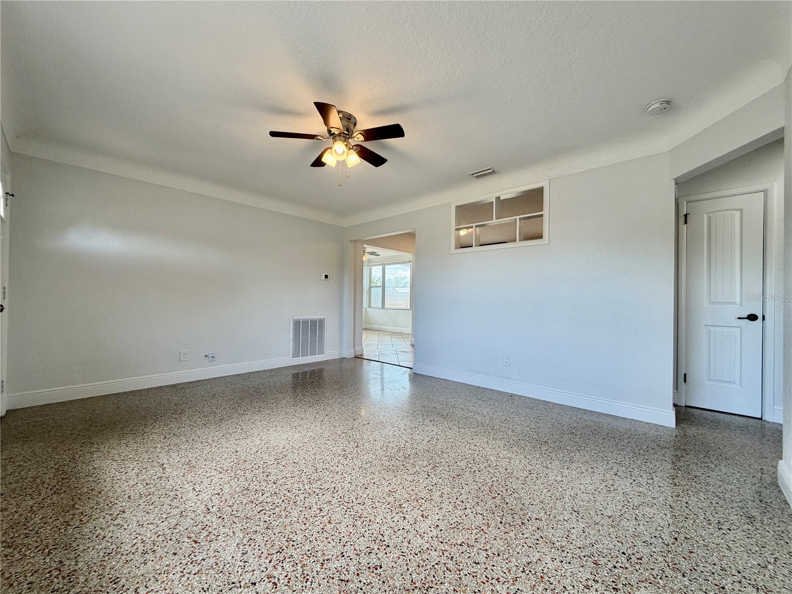 4515 54th Avenue N Saint Petersburg FL 33714 TB8527337 image3