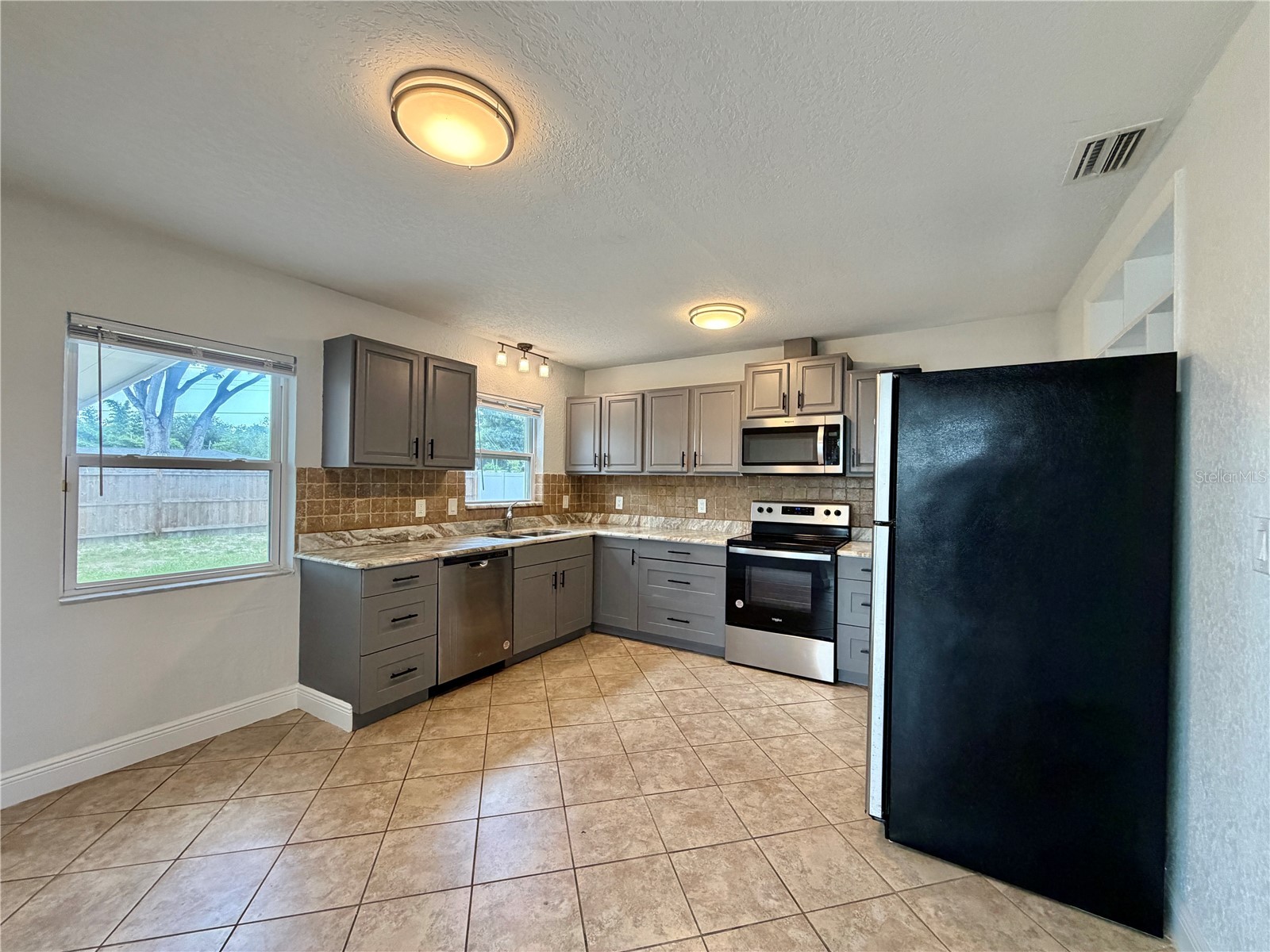4515 54th Avenue N Saint Petersburg FL 33714 TB8527337 image6
