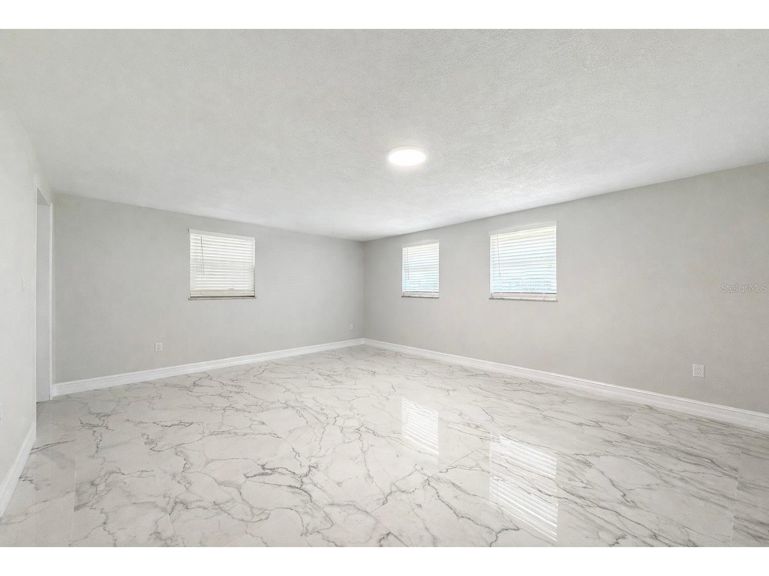 4515 5th Street Zephyrhills FL 33542 TB8491438 image8