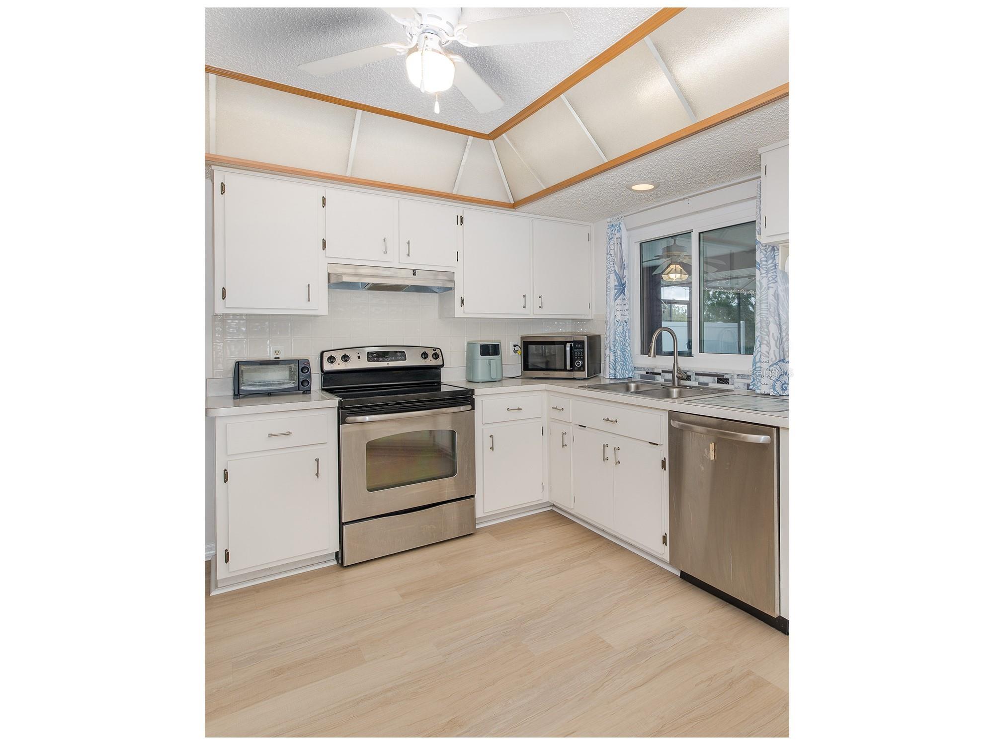 4515 County Breeze Drive New Port Richey FL 34653 TB8525533 image22