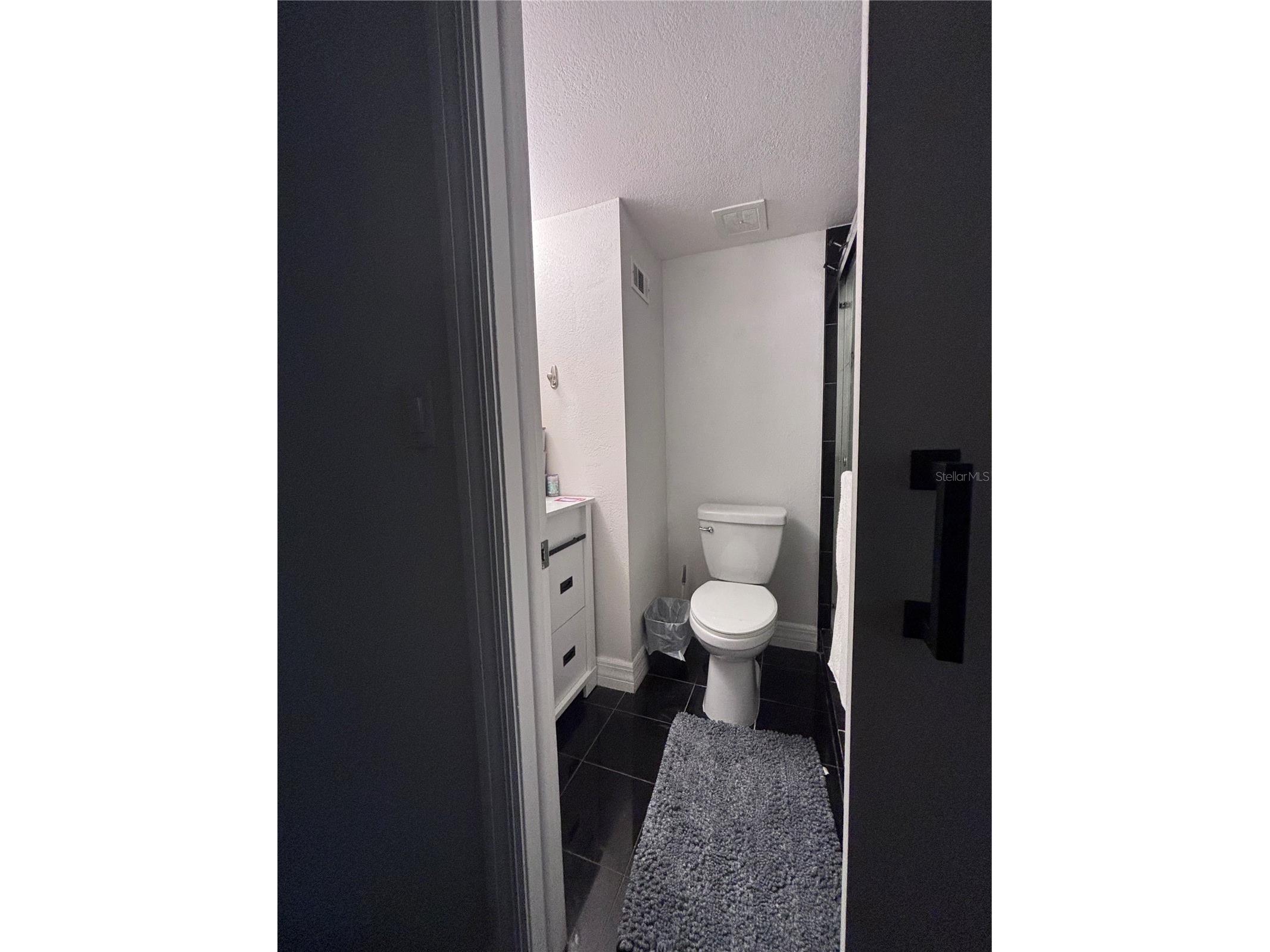 4515 La Capri Court Tampa FL 33611 A4695876 image10