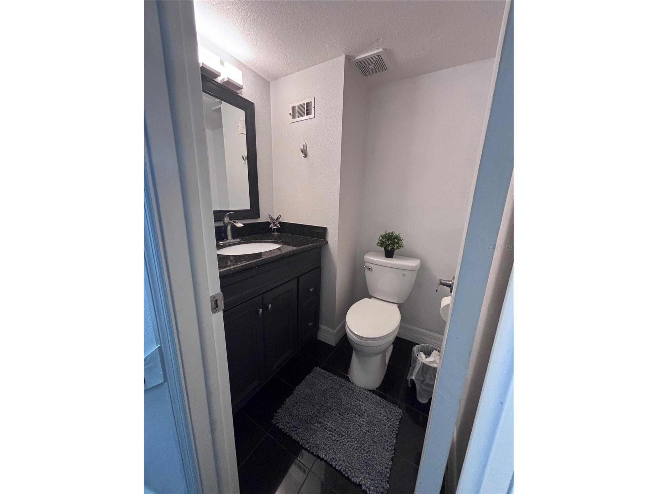 4515 La Capri Court Tampa FL 33611 A4695876 image6