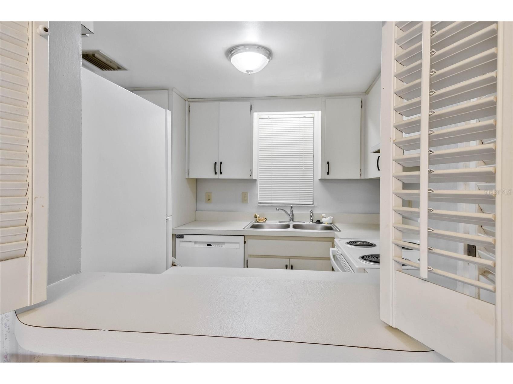 4515 Marine Parkway #206 New Port Richey FL 34652 - Canal TB8528616 image7
