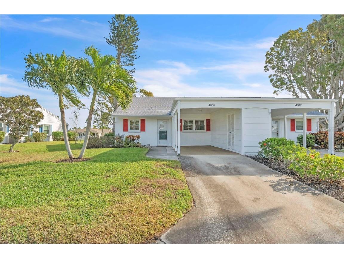 4515 Mount Vernon Drive Bradenton FL 34210 V4946559 image1